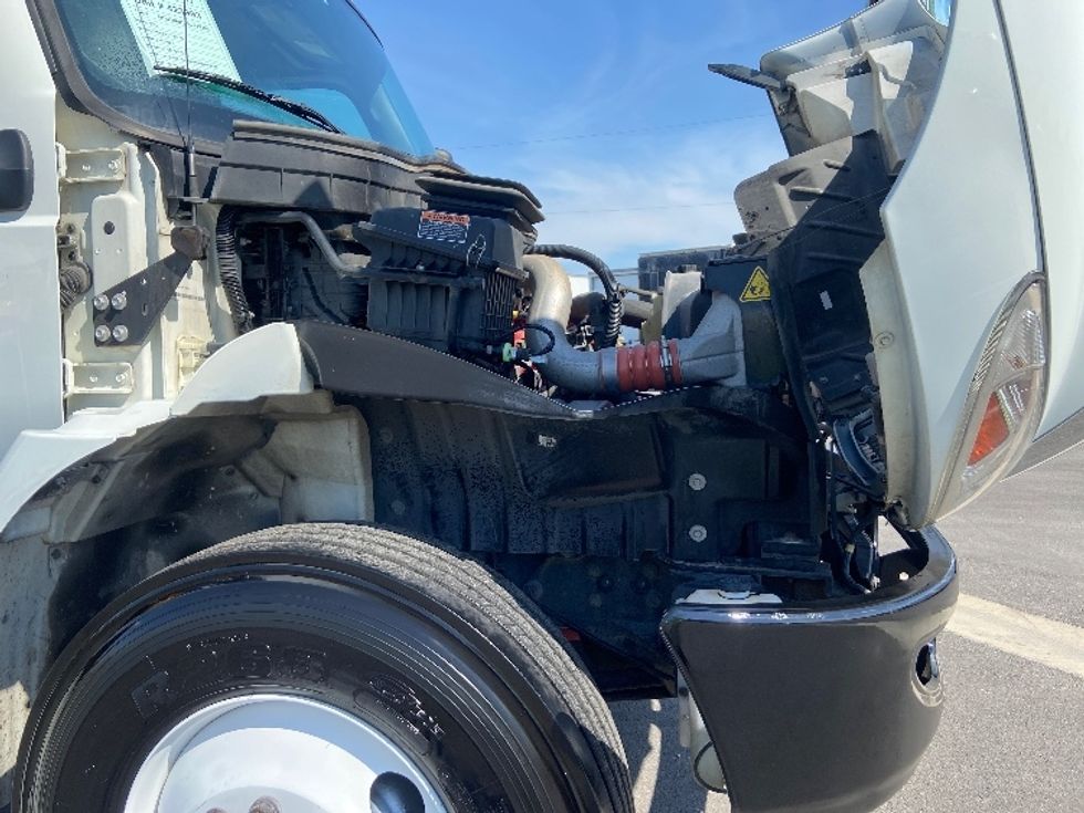 Medium Duty Box Truck-Light and Medium Duty Trucks-International-2022-MV607-San Antonio-TX-76,137\n\t\tmiles-$ 77,500 - Image 23