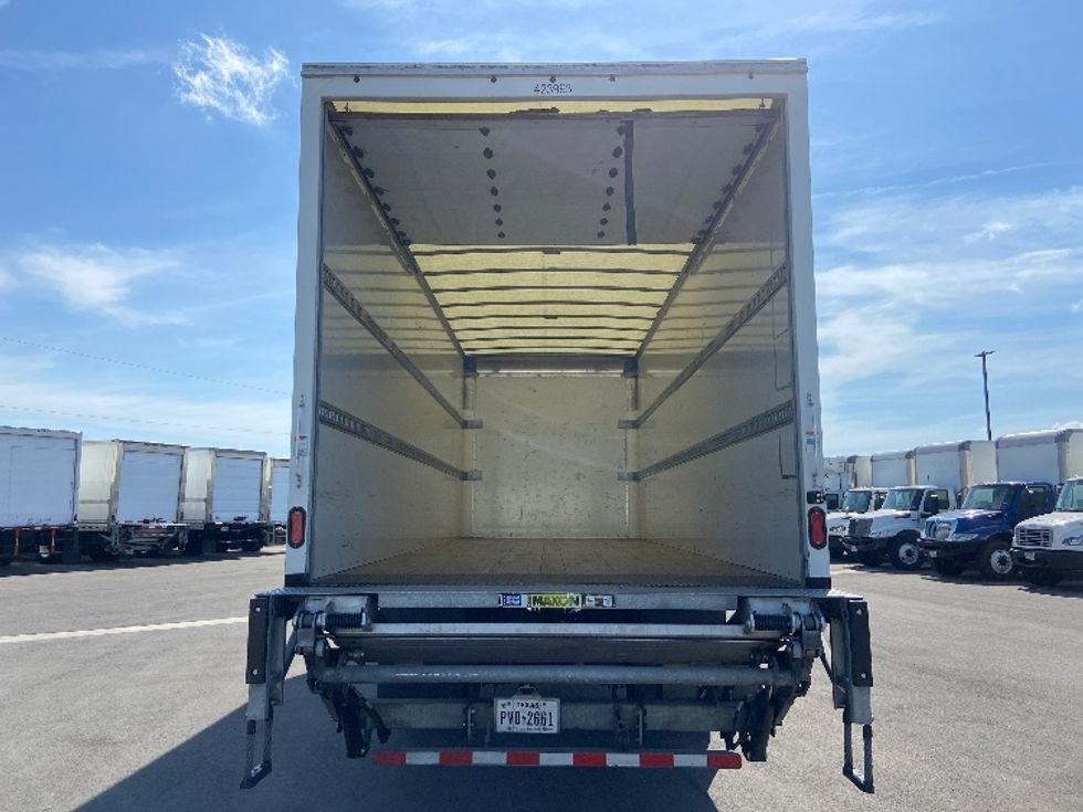 Medium Duty Box Truck-Light and Medium Duty Trucks-International-2022-MV607-San Antonio-TX-76,137\n\t\tmiles-$ 77,500 - Image 8