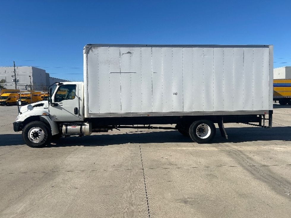 Medium Duty Box Truck-Light and Medium Duty Trucks-International-2022-MV607-San Antonio-TX-91,972\n\t\tmiles-$ 64,500 - Image 4