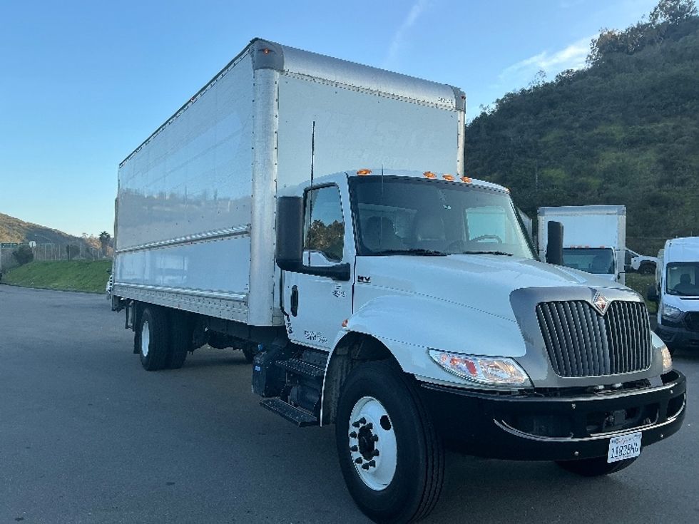 Medium Duty Box Truck-Light and Medium Duty Trucks-International-2022-MV607-San Diego-CA-73,889\n\t\tmiles-$ 79,000 - Image 1