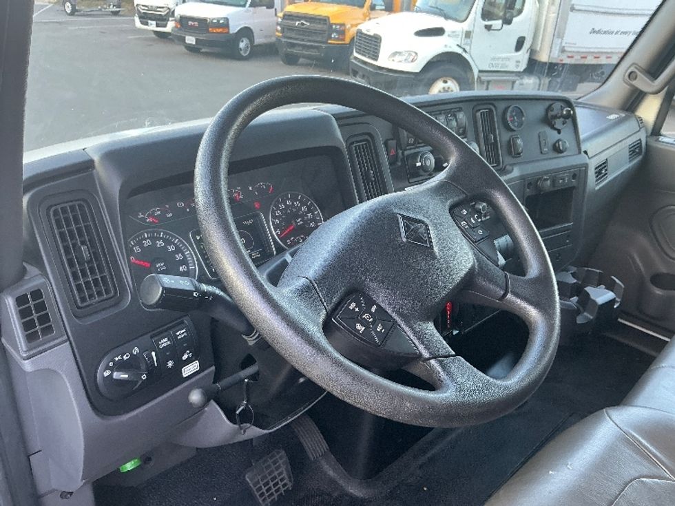 Medium Duty Box Truck-Light and Medium Duty Trucks-International-2022-MV607-San Diego-CA-73,889\n\t\tmiles-$ 79,000 - Image 17
