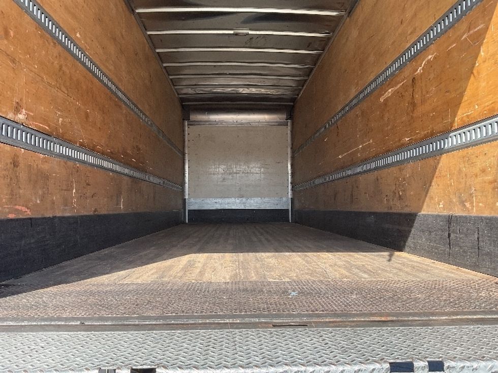 Medium Duty Box Truck-Light and Medium Duty Trucks-International-2022-MV607-Santa Ana-CA-195,950\n\t\tmiles-$ 57,000 - Image 10