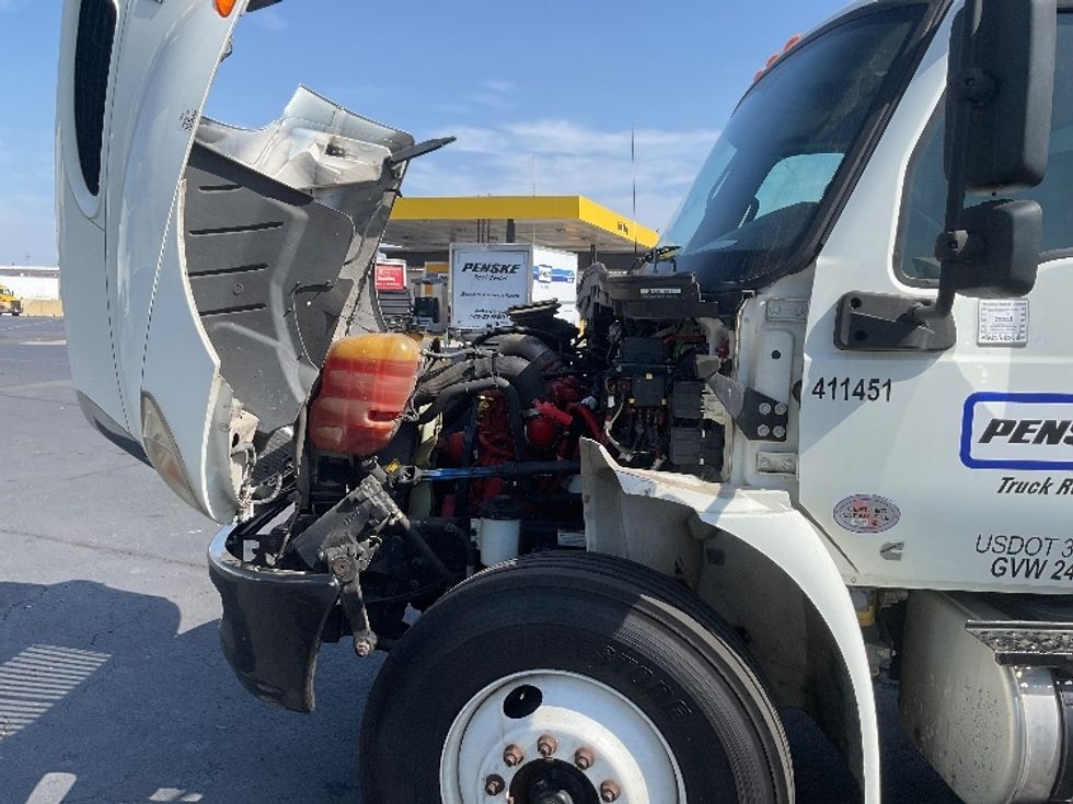 Medium Duty Box Truck-Light and Medium Duty Trucks-International-2022-MV607-Santa Ana-CA-195,950\n\t\tmiles-$ 57,000 - Image 24