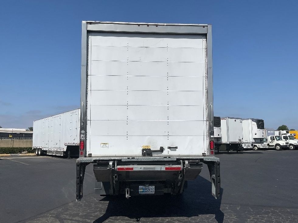 Medium Duty Box Truck-Light and Medium Duty Trucks-International-2022-MV607-Santa Ana-CA-195,950\n\t\tmiles-$ 57,000 - Image 7