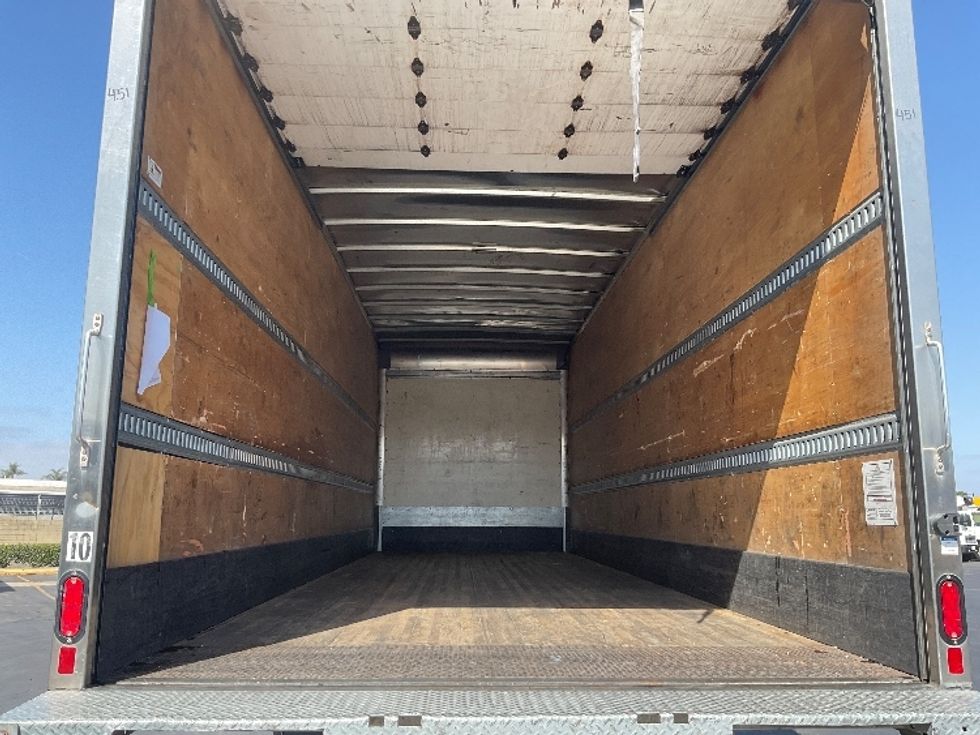Medium Duty Box Truck-Light and Medium Duty Trucks-International-2022-MV607-Santa Ana-CA-195,950\n\t\tmiles-$ 57,000 - Image 8
