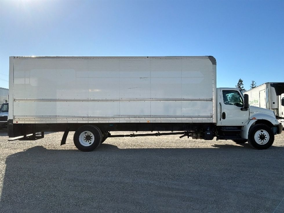 Medium Duty Box Truck-Light and Medium Duty Trucks-International-2022-MV607-Santa Rosa-CA-276,794\n\t\tmiles-$ 36,500 - Image 14