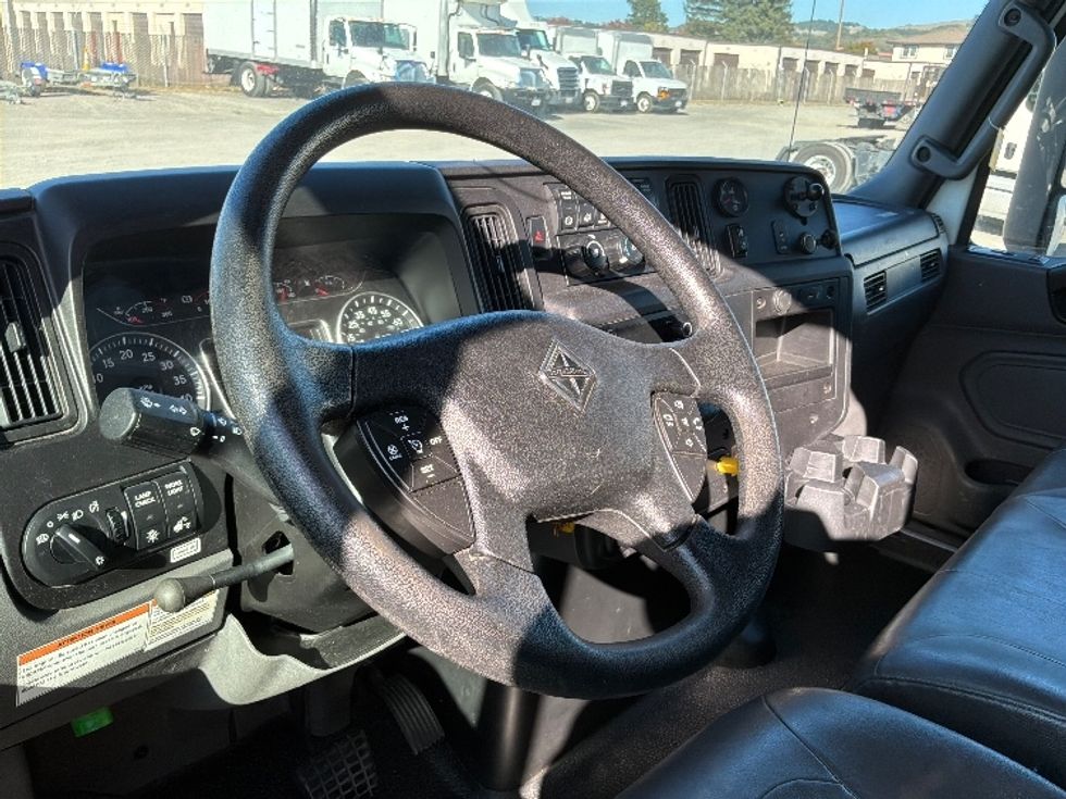 Medium Duty Box Truck-Light and Medium Duty Trucks-International-2022-MV607-Santa Rosa-CA-276,794\n\t\tmiles-$ 36,500 - Image 16