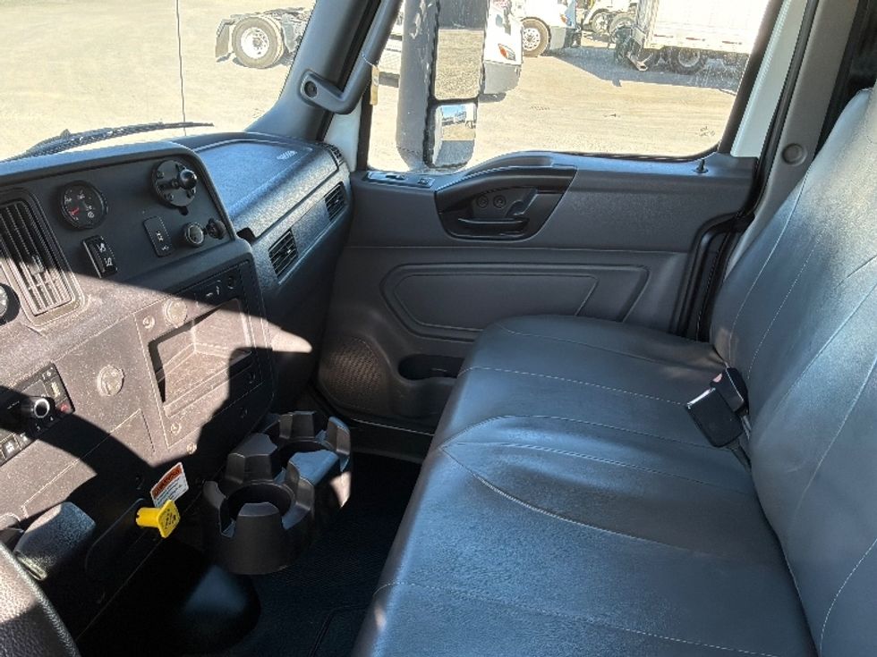 Medium Duty Box Truck-Light and Medium Duty Trucks-International-2022-MV607-Santa Rosa-CA-276,794\n\t\tmiles-$ 36,500 - Image 18