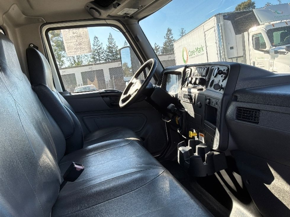 Medium Duty Box Truck-Light and Medium Duty Trucks-International-2022-MV607-Santa Rosa-CA-276,794\n\t\tmiles-$ 36,500 - Image 21