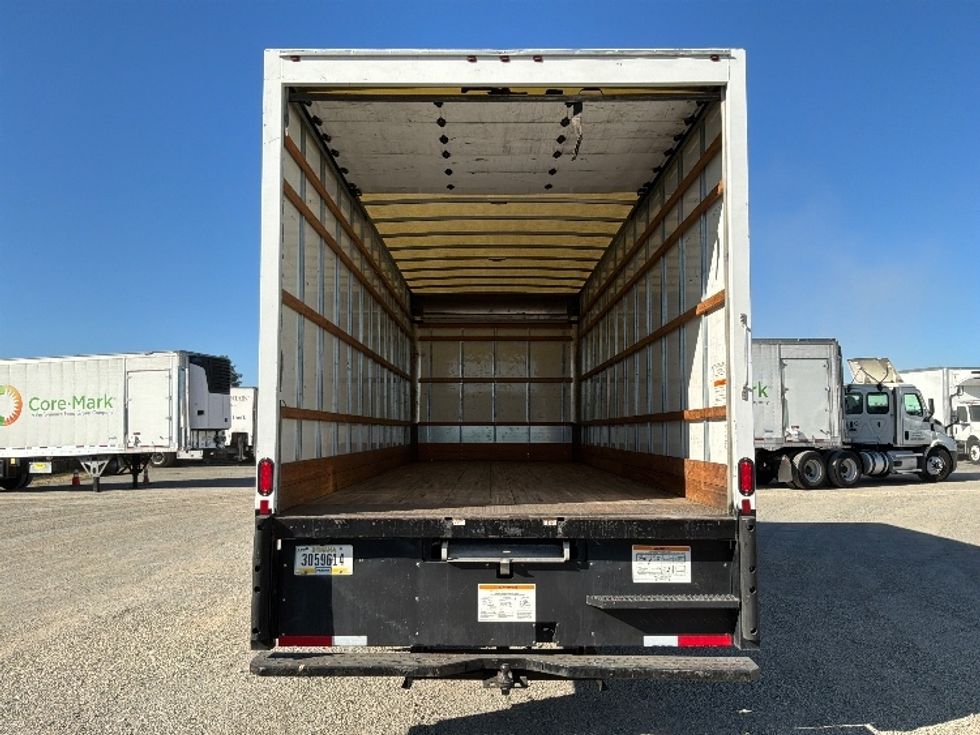 Medium Duty Box Truck-Light and Medium Duty Trucks-International-2022-MV607-Santa Rosa-CA-276,794\n\t\tmiles-$ 36,500 - Image 8