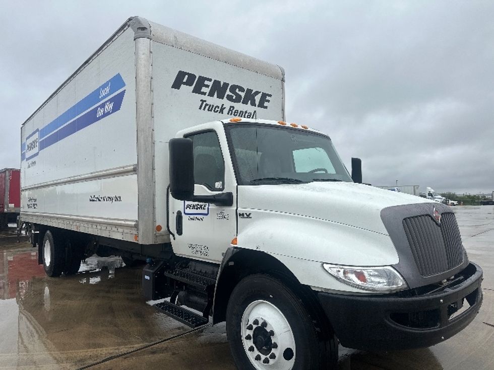 Medium Duty Box Truck-Light and Medium Duty Trucks-International-2022-MV607-Selma-TX-158,999\n\t\tmiles-$ 59,250 - Image 1