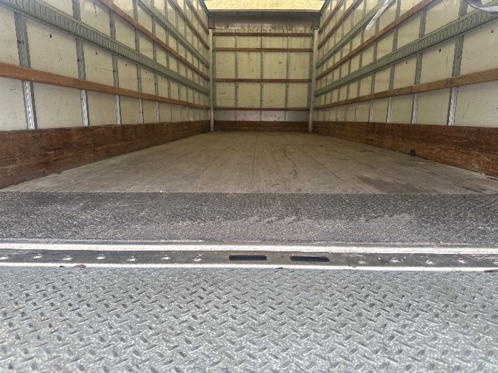 Medium Duty Box Truck-Light and Medium Duty Trucks-International-2022-MV607-Selma-TX-158,999\n\t\tmiles-$ 59,250 - Image 10
