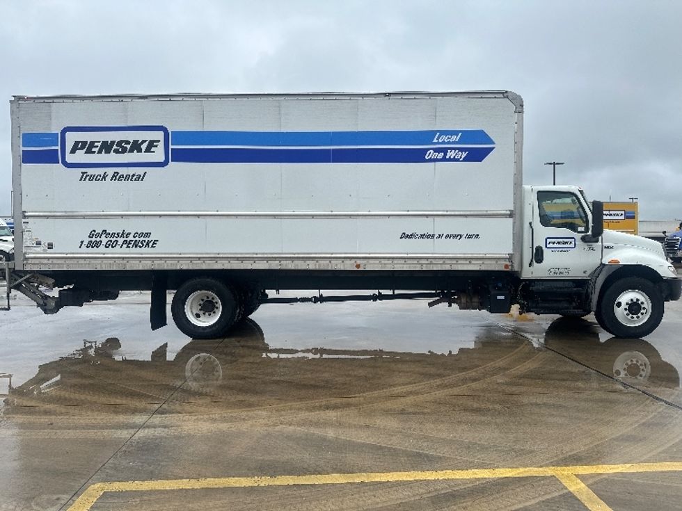 Medium Duty Box Truck-Light and Medium Duty Trucks-International-2022-MV607-Selma-TX-158,999\n\t\tmiles-$ 59,250 - Image 15
