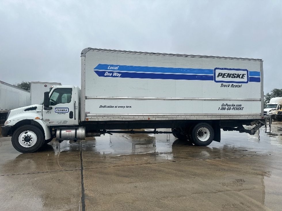 Medium Duty Box Truck-Light and Medium Duty Trucks-International-2022-MV607-Selma-TX-158,999\n\t\tmiles-$ 59,250 - Image 4