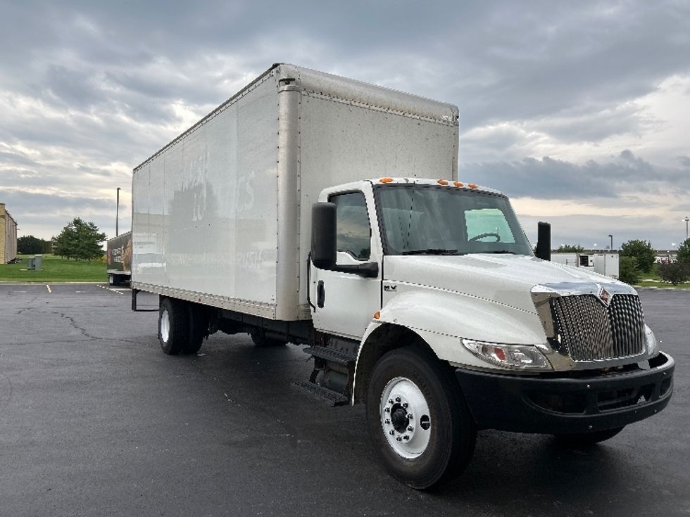 Medium Duty Box Truck-Light and Medium Duty Trucks-International-2022-MV607-Sheboygan-WI-378,736\n\t\tmiles-$ 26,500 - Image 1