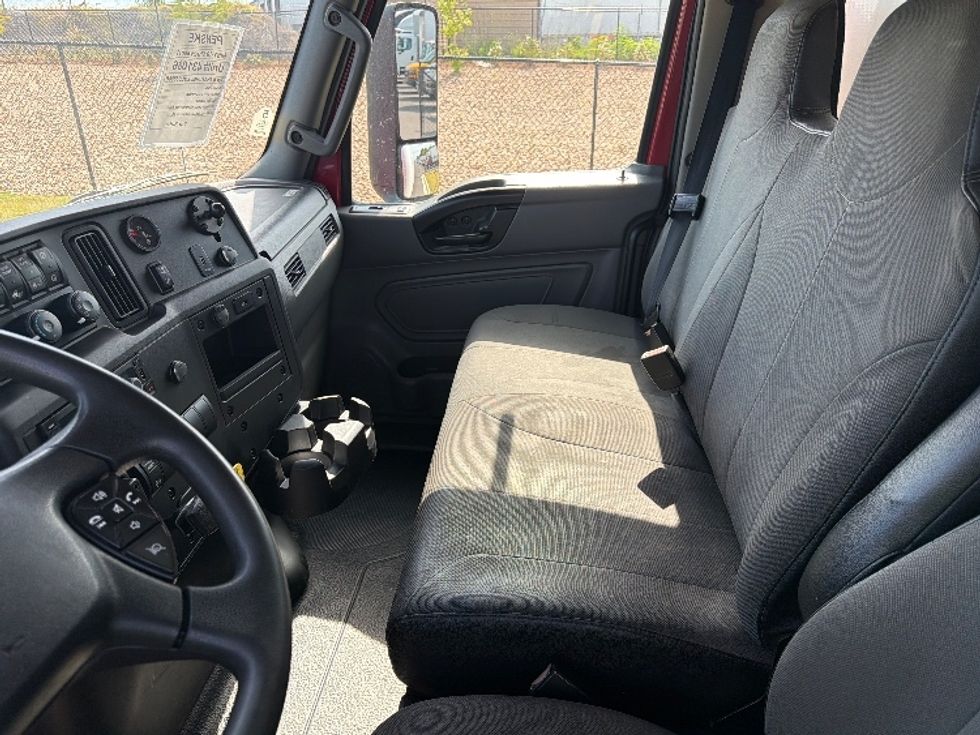 Medium Duty Box Truck-Light and Medium Duty Trucks-International-2022-MV607-Shreveport-LA-386,524\n\t\tmiles-$ 25,000 - Image 19