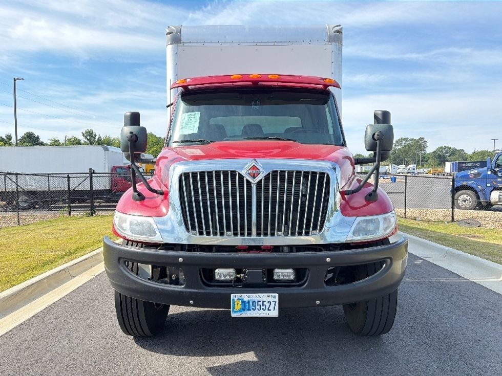 Medium Duty Box Truck-Light and Medium Duty Trucks-International-2022-MV607-Shreveport-LA-386,524\n\t\tmiles-$ 25,000 - Image 2