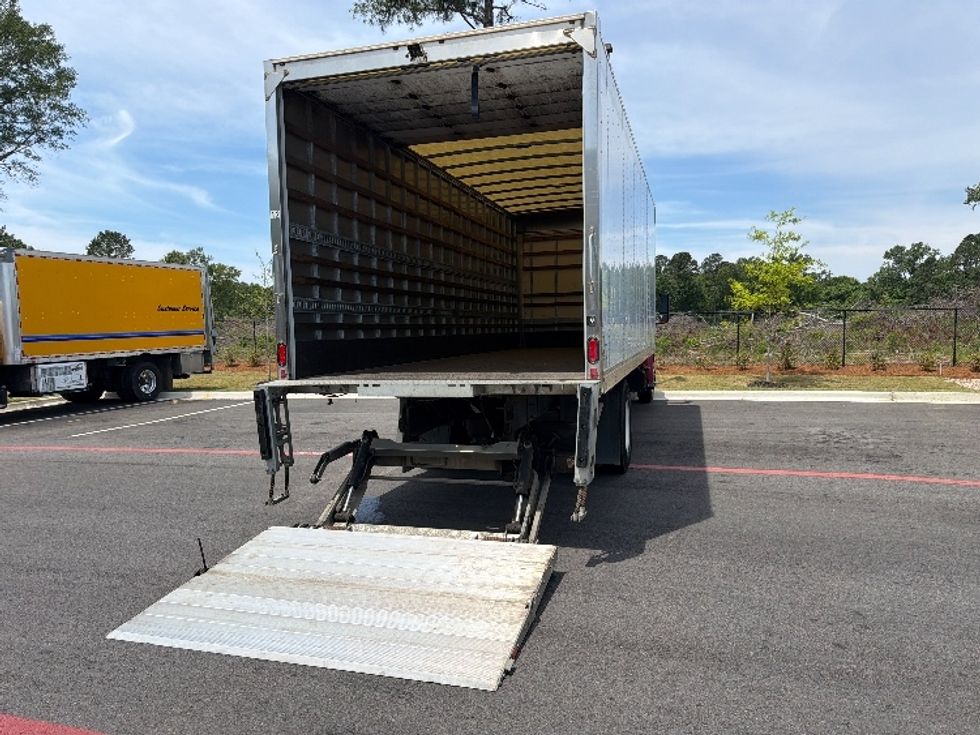 Medium Duty Box Truck-Light and Medium Duty Trucks-International-2022-MV607-Shreveport-LA-386,524\n\t\tmiles-$ 25,000 - Image 25