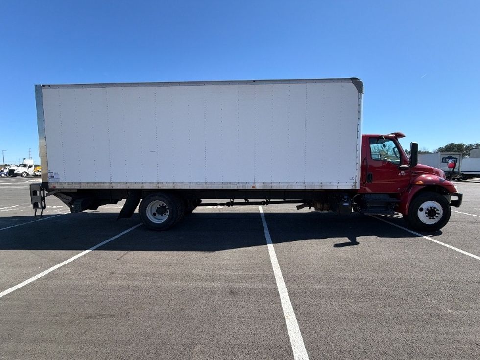 Medium Duty Box Truck-Light and Medium Duty Trucks-International-2022-MV607-Shreveport-LA-422,650\n\t\tmiles-$ 25,000 - Image 15