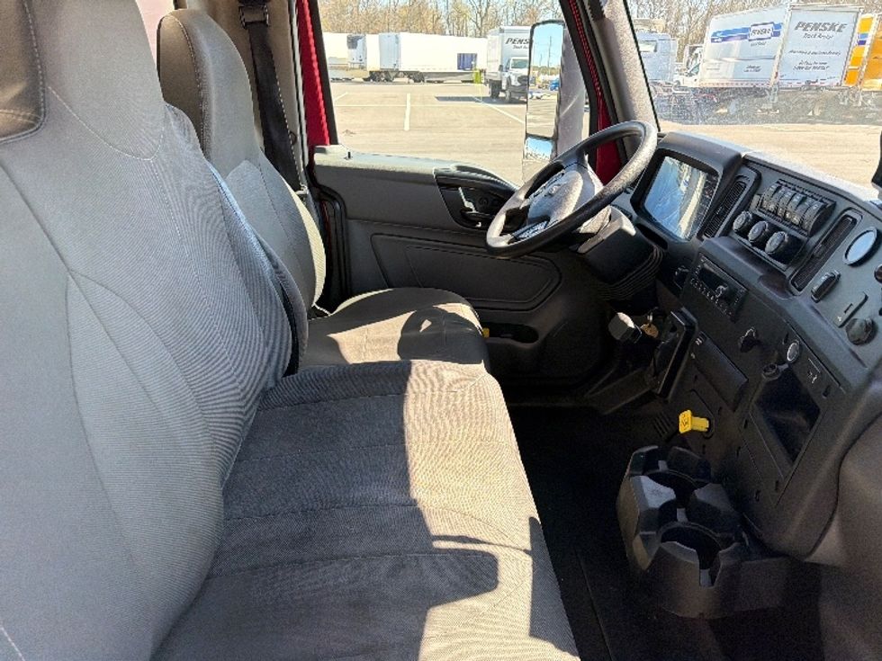 Medium Duty Box Truck-Light and Medium Duty Trucks-International-2022-MV607-Shreveport-LA-422,650\n\t\tmiles-$ 25,000 - Image 22
