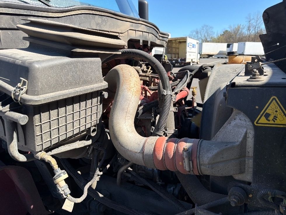 Medium Duty Box Truck-Light and Medium Duty Trucks-International-2022-MV607-Shreveport-LA-422,650\n\t\tmiles-$ 25,000 - Image 23