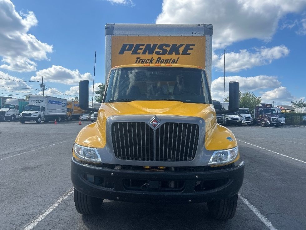 Medium Duty Box Truck-Light and Medium Duty Trucks-International-2022-MV607-South Plainfield-NJ-211,495\n\t\tmiles-$ 47,250 - Image 2