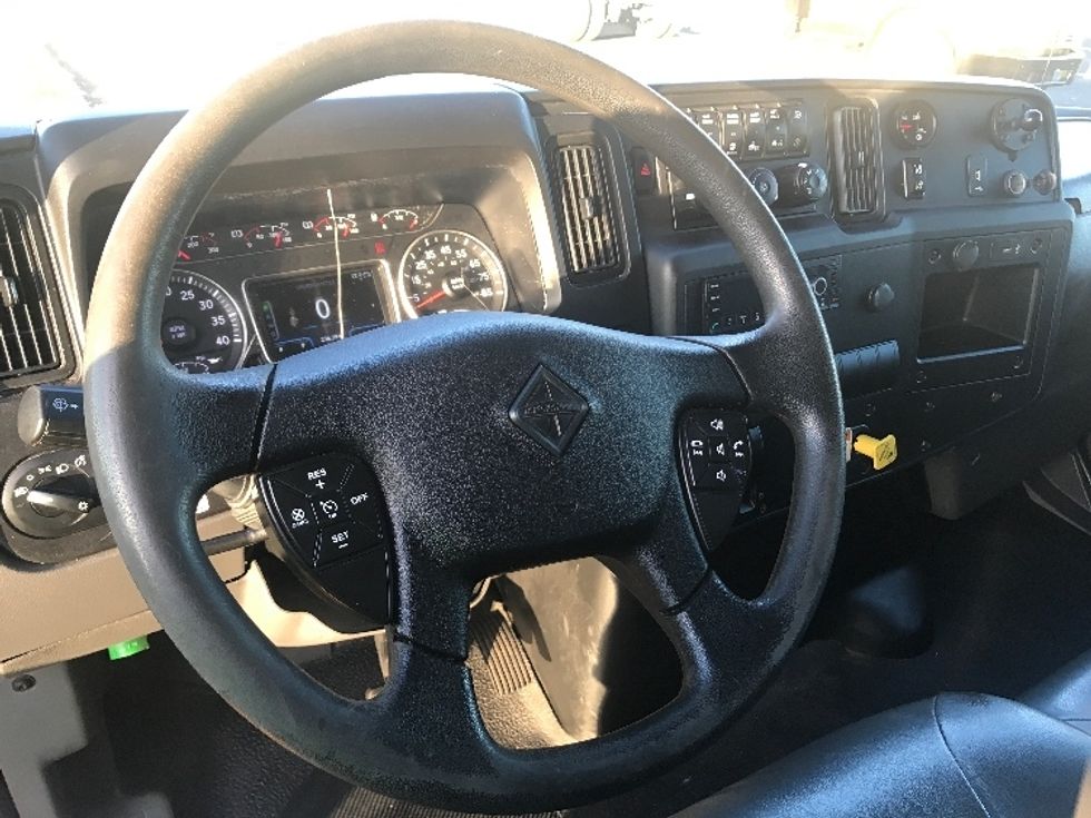 Medium Duty Box Truck-Light and Medium Duty Trucks-International-2022-MV607-South Plainfield-NJ-236,385\n\t\tmiles-$ 42,750 - Image 17