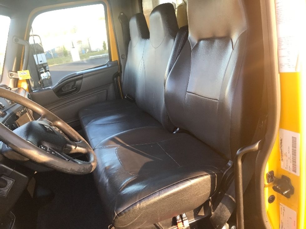 Medium Duty Box Truck-Light and Medium Duty Trucks-International-2022-MV607-South Plainfield-NJ-236,385\n\t\tmiles-$ 42,750 - Image 19