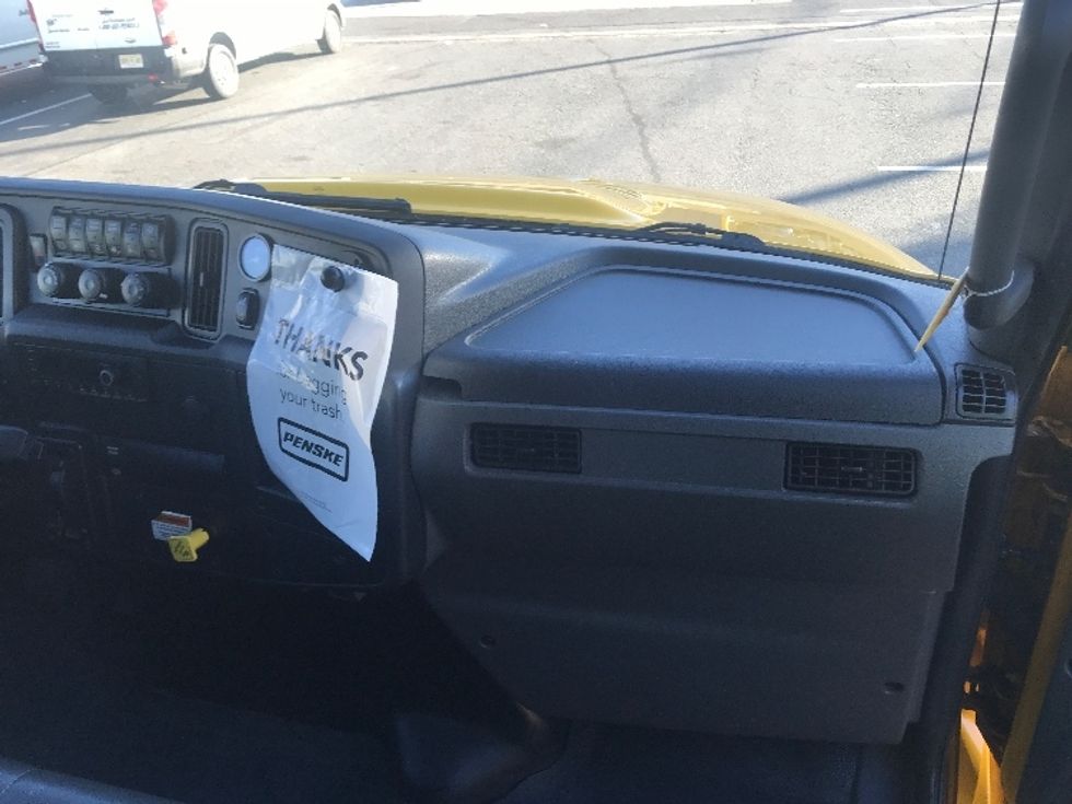 Medium Duty Box Truck-Light and Medium Duty Trucks-International-2022-MV607-South Plainfield-NJ-236,385\n\t\tmiles-$ 42,750 - Image 21