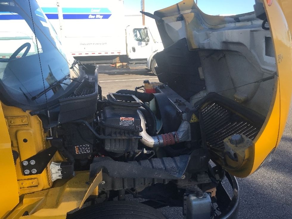 Medium Duty Box Truck-Light and Medium Duty Trucks-International-2022-MV607-South Plainfield-NJ-236,385\n\t\tmiles-$ 42,750 - Image 23