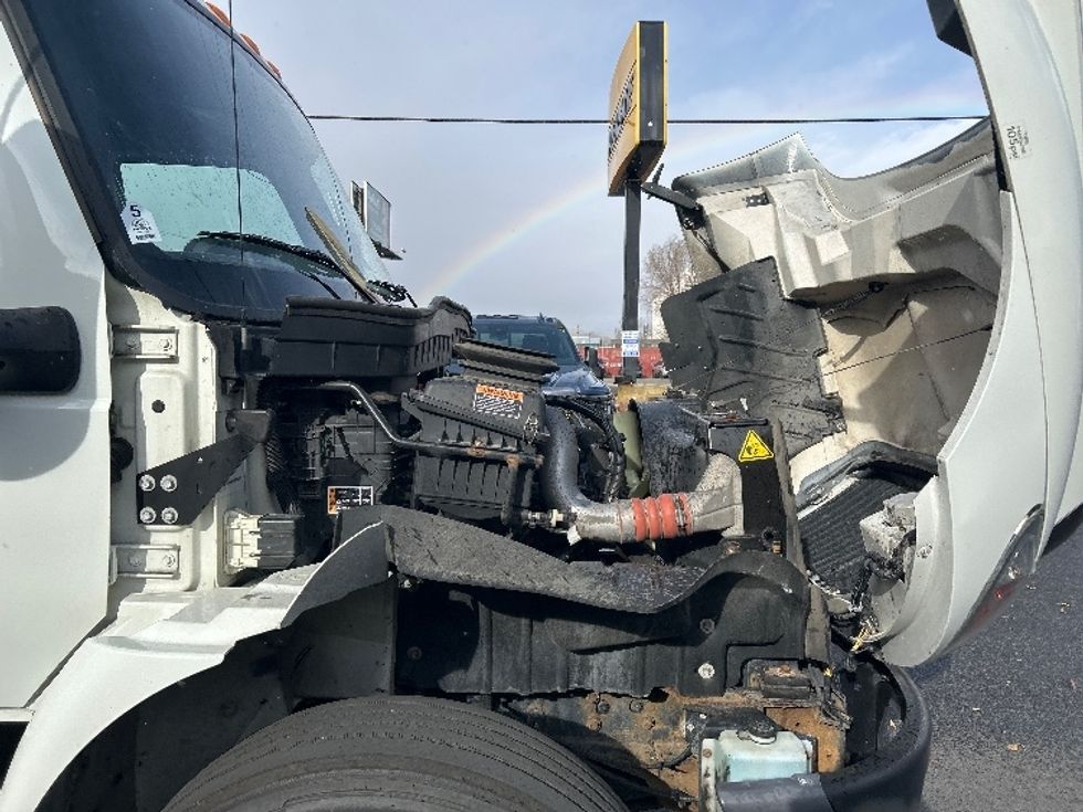 Medium Duty Box Truck-Light and Medium Duty Trucks-International-2022-MV607-Sparks-NV-132,892\n\t\tmiles-$ 67,750 - Image 23