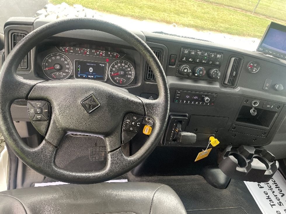 Medium Duty Box Truck-Light and Medium Duty Trucks-International-2022-MV607-Spartanburg-SC-154,340\n\t\tmiles-$ 57,000 - Image 18