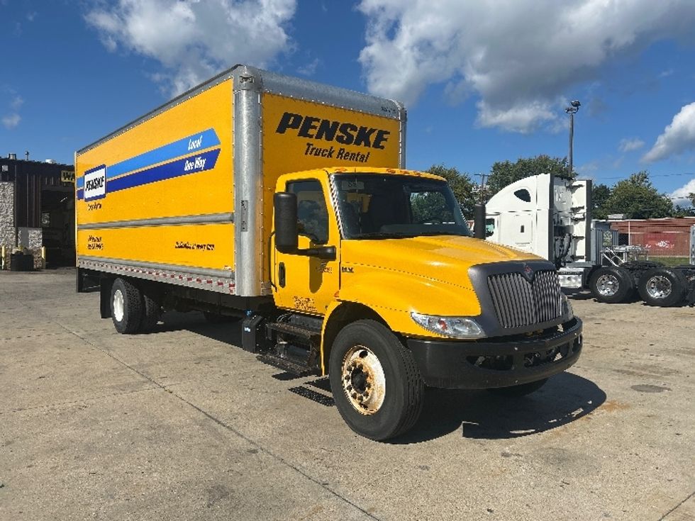 Medium Duty Box Truck-Light and Medium Duty Trucks-International-2022-MV607-Springfield-MA-223,330\n\t\tmiles-$ 43,500 - Image 1