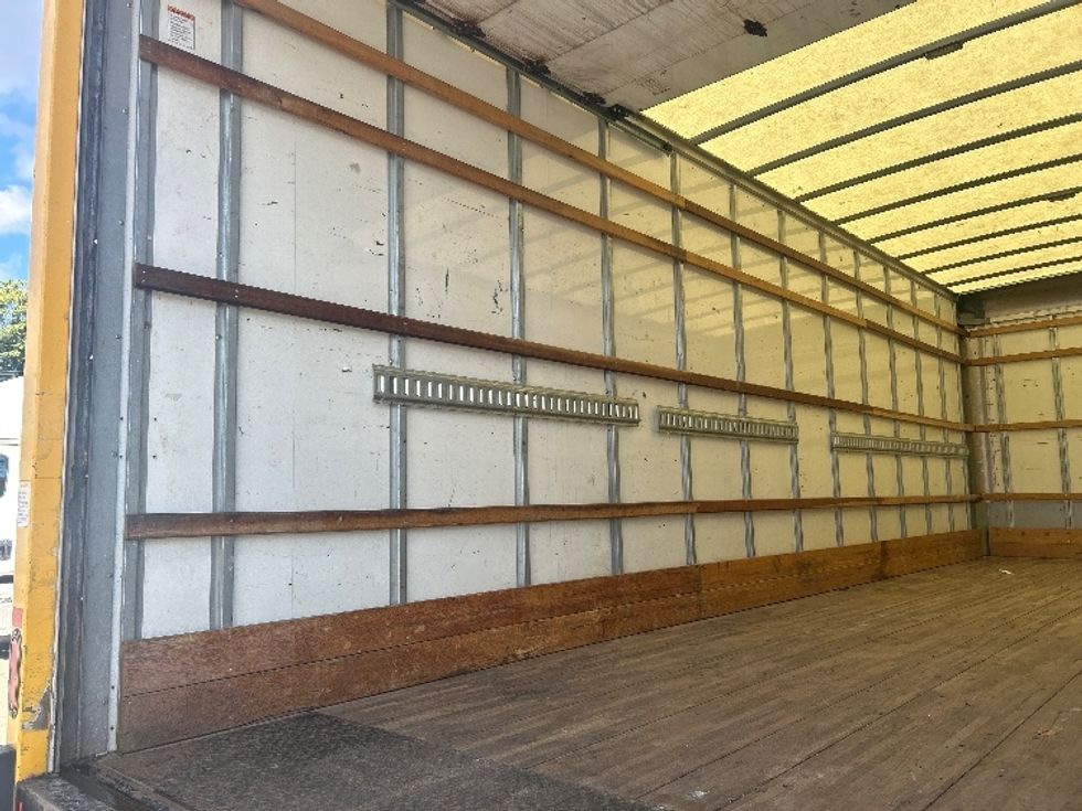 Medium Duty Box Truck-Light and Medium Duty Trucks-International-2022-MV607-Springfield-MA-223,330\n\t\tmiles-$ 43,500 - Image 11