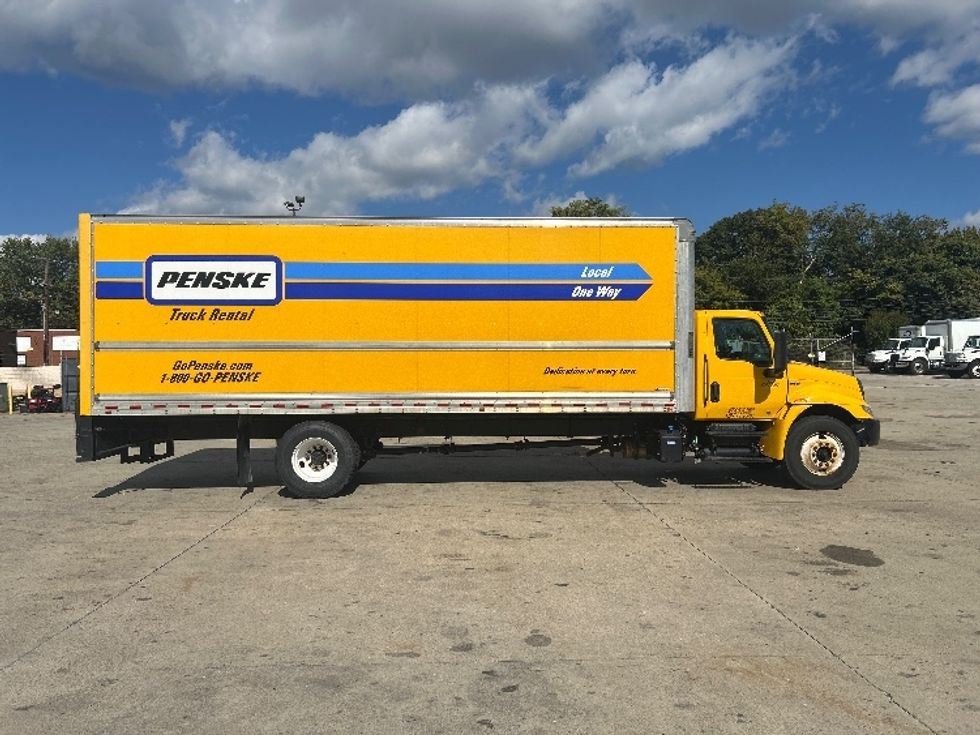 Medium Duty Box Truck-Light and Medium Duty Trucks-International-2022-MV607-Springfield-MA-223,330\n\t\tmiles-$ 43,500 - Image 15