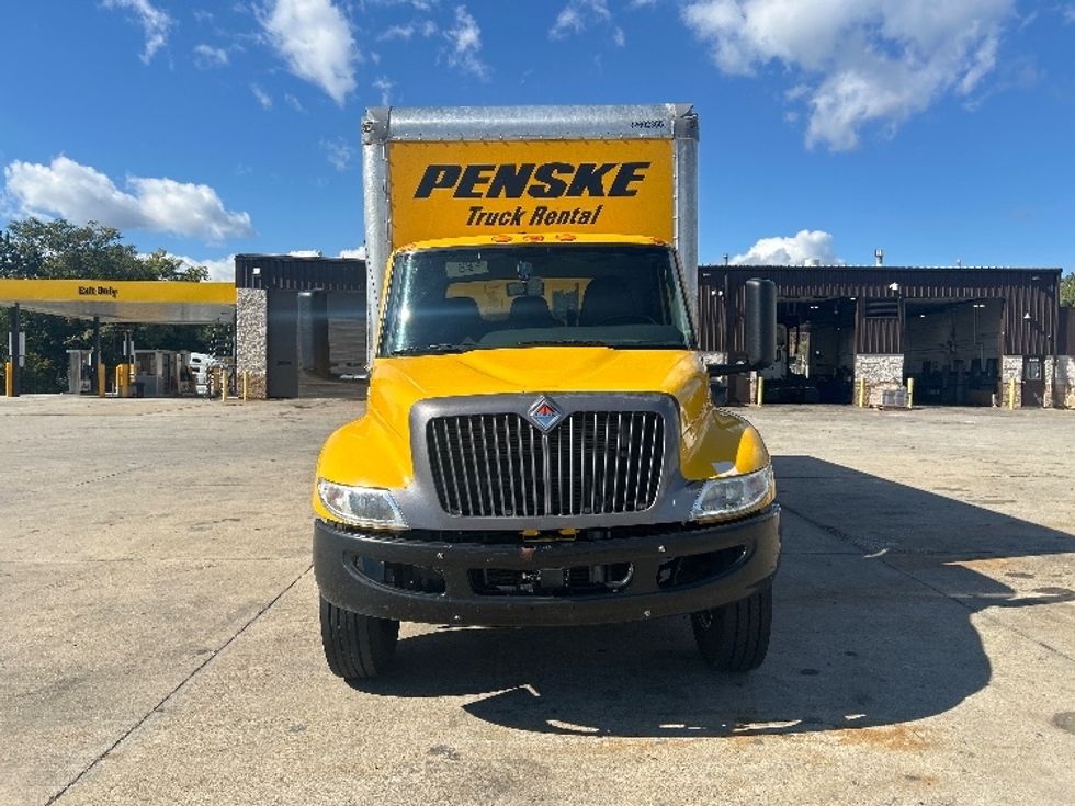 Medium Duty Box Truck-Light and Medium Duty Trucks-International-2022-MV607-Springfield-MA-223,330\n\t\tmiles-$ 43,500 - Image 2