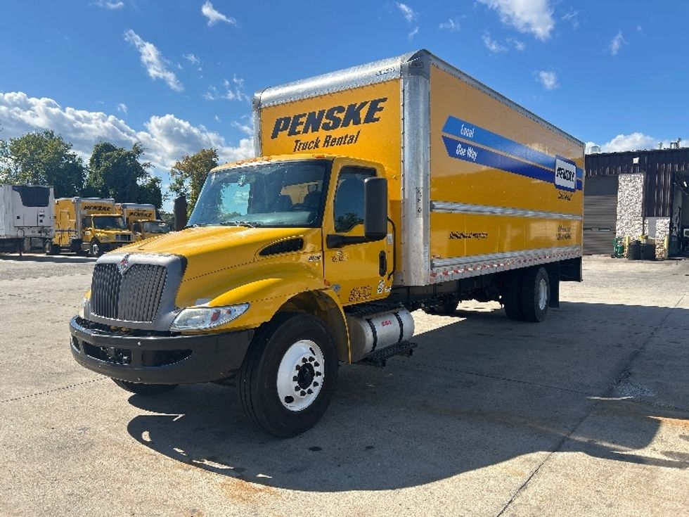 Medium Duty Box Truck-Light and Medium Duty Trucks-International-2022-MV607-Springfield-MA-223,330\n\t\tmiles-$ 43,500 - Image 3