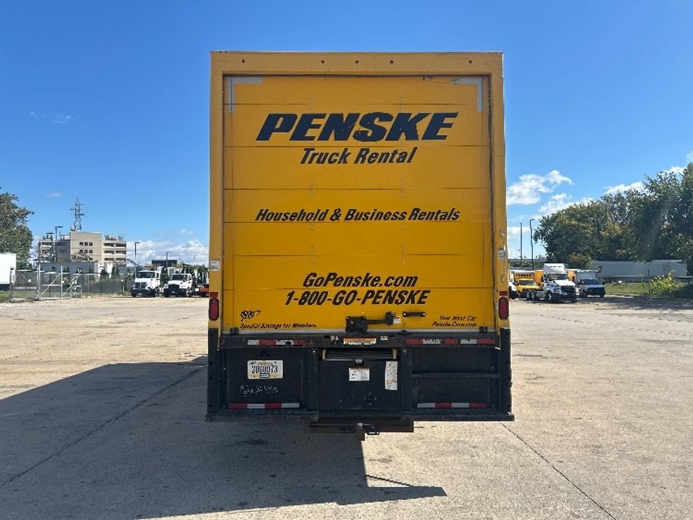 Medium Duty Box Truck-Light and Medium Duty Trucks-International-2022-MV607-Springfield-MA-223,330\n\t\tmiles-$ 43,500 - Image 7