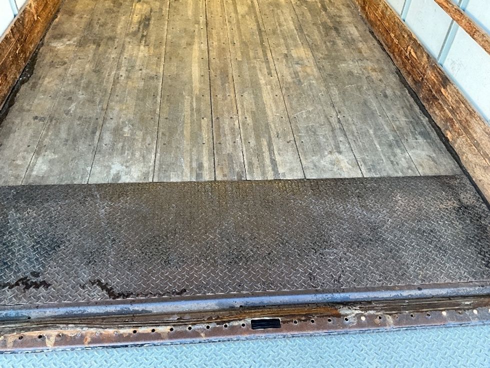 Medium Duty Box Truck-Light and Medium Duty Trucks-International-2022-MV607-Springfield-MO-256,728\n\t\tmiles-$ 42,500 - Image 10