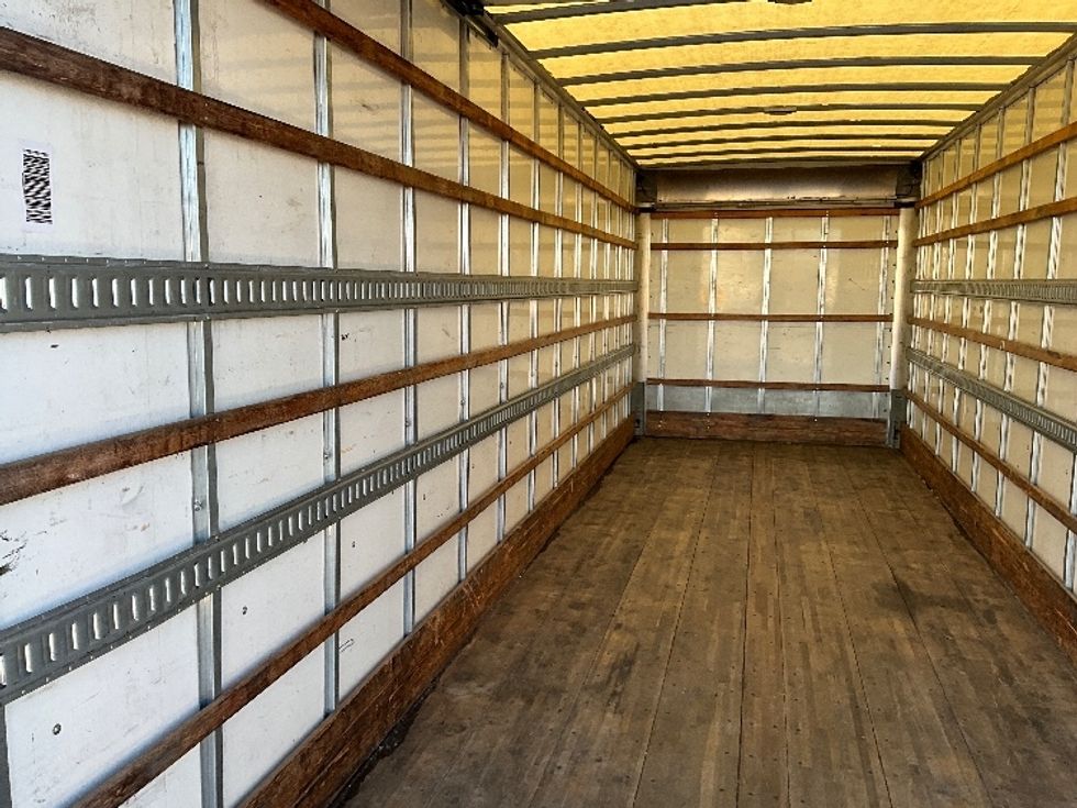 Medium Duty Box Truck-Light and Medium Duty Trucks-International-2022-MV607-Springfield-MO-256,728\n\t\tmiles-$ 42,500 - Image 11