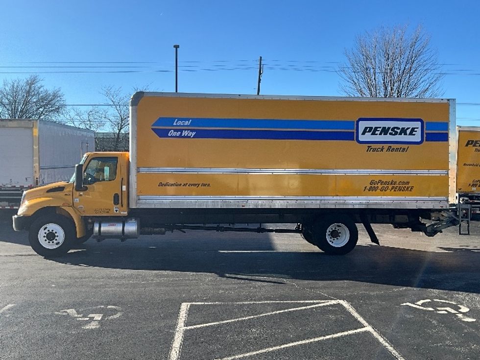 Medium Duty Box Truck-Light and Medium Duty Trucks-International-2022-MV607-Springfield-MO-256,728\n\t\tmiles-$ 42,500 - Image 4