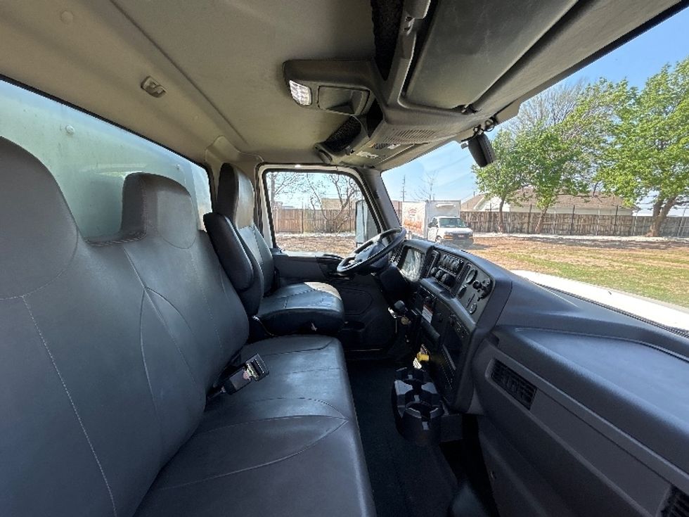 Medium Duty Box Truck-Light and Medium Duty Trucks-International-2022-MV607-Springfield-MO-259,254\n\t\tmiles-$ 43,250 - Image 22