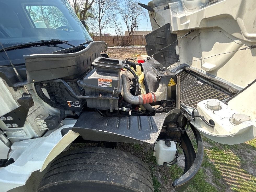 Medium Duty Box Truck-Light and Medium Duty Trucks-International-2022-MV607-Springfield-MO-259,254\n\t\tmiles-$ 43,250 - Image 23