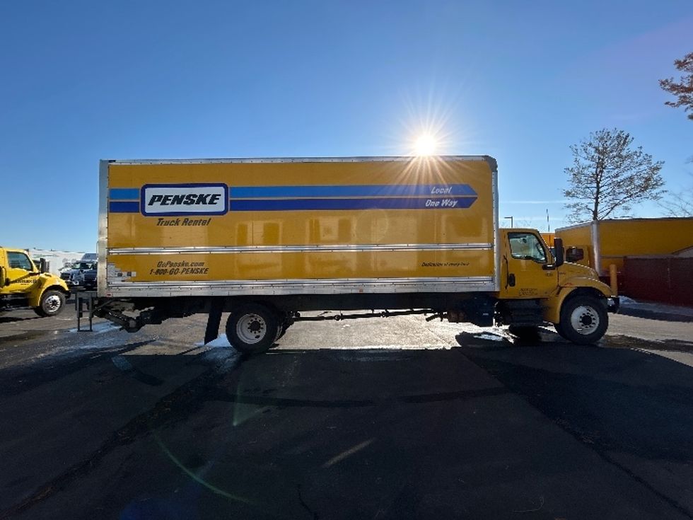 Medium Duty Box Truck-Light and Medium Duty Trucks-International-2022-MV607-Sterling-VA-235,760\n\t\tmiles-$ 44,000 - Image 15