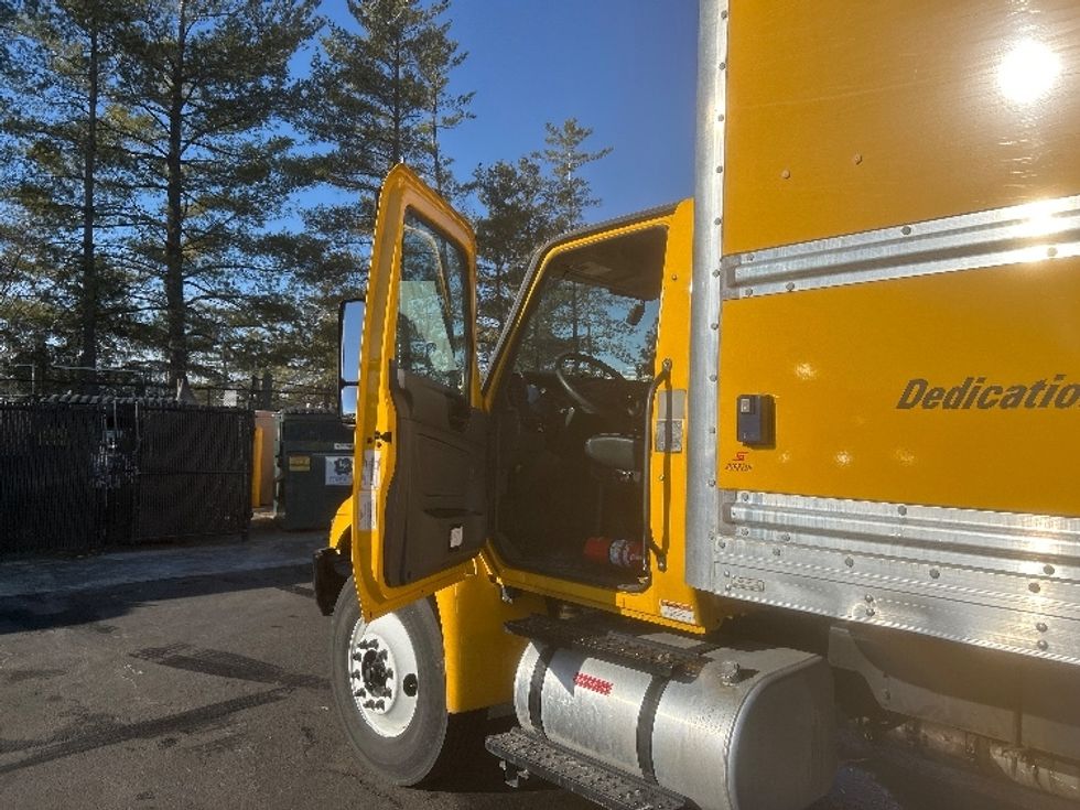 Medium Duty Box Truck-Light and Medium Duty Trucks-International-2022-MV607-Sterling-VA-235,760\n\t\tmiles-$ 44,000 - Image 16
