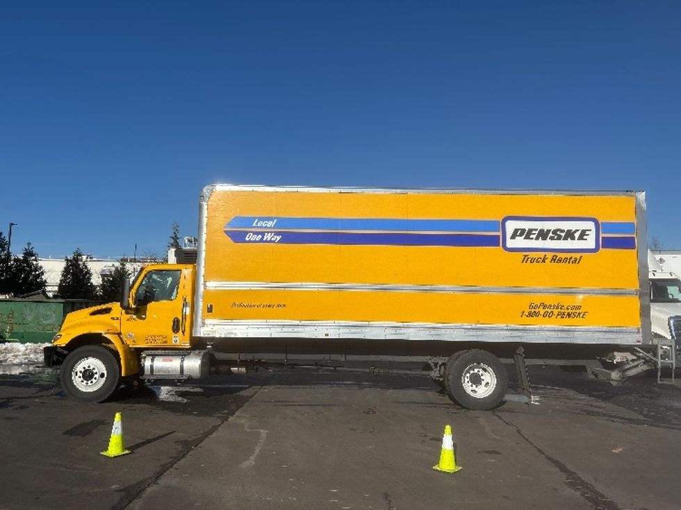 Medium Duty Box Truck-Light and Medium Duty Trucks-International-2022-MV607-Sterling-VA-235,760\n\t\tmiles-$ 44,000 - Image 4