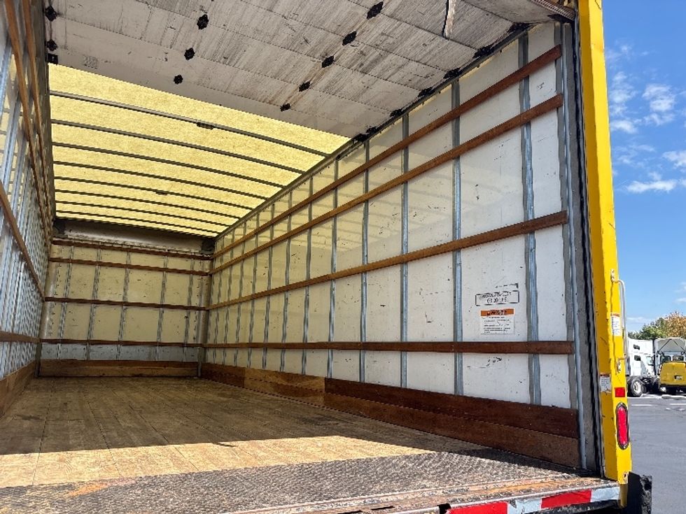 Medium Duty Box Truck-Light and Medium Duty Trucks-International-2022-MV607-Sterling-VA-236,324\n\t\tmiles-$ 37,000 - Image 12