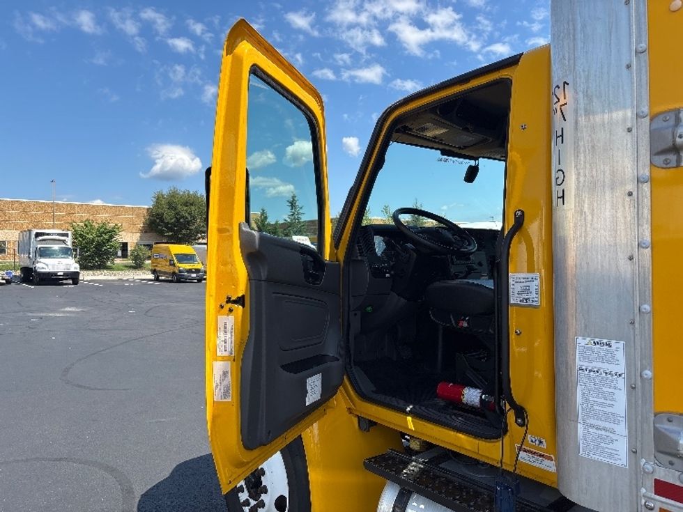 Medium Duty Box Truck-Light and Medium Duty Trucks-International-2022-MV607-Sterling-VA-236,324\n\t\tmiles-$ 37,000 - Image 16