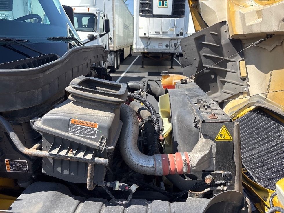 Medium Duty Box Truck-Light and Medium Duty Trucks-International-2022-MV607-Sterling-VA-236,324\n\t\tmiles-$ 37,000 - Image 23