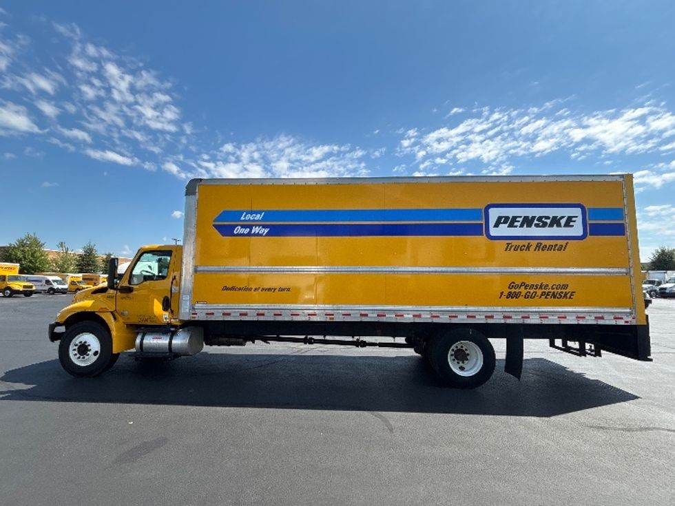 Medium Duty Box Truck-Light and Medium Duty Trucks-International-2022-MV607-Sterling-VA-236,324\n\t\tmiles-$ 37,000 - Image 4